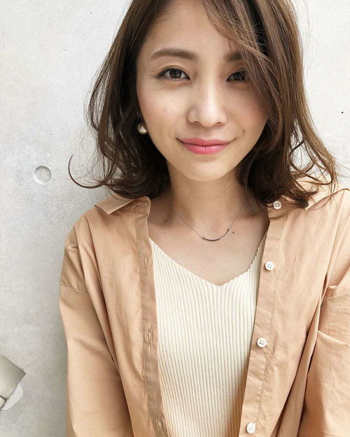 适合四十岁女人的发型,第一类减龄,第二类成熟,第三类之行优雅