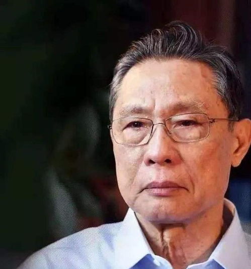 疫情阻击战,我们从钟南山院士三张脸部表情变化的照片读到了什么