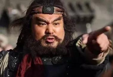 三国最可怜的将领,母亲被关羽看上,父亲被张飞所杀,有仇不能报