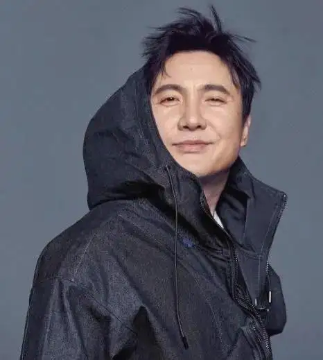 从衣着识男人,男人的衣品很大程度上体现了一个男人的脾性