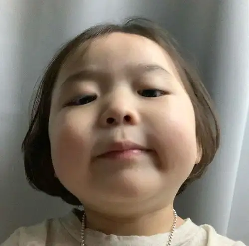 温温变脸照片无水印