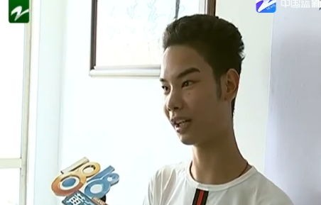 发际男表情包火了,老板怒了,理发师悔了,发际男你们开心就好
