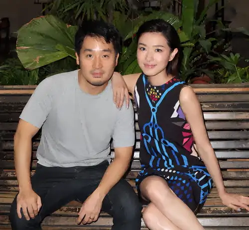 不婚族万茜从不炒作,嫁普通丈夫,40岁高龄为小丈夫生孩子