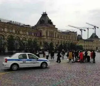 闽乐汇中国特产之广场舞大妈地球人无法阻挡了