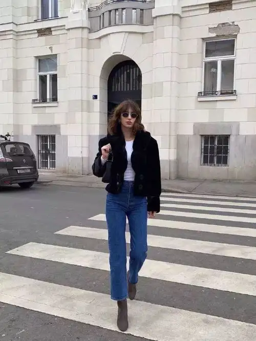 这才是中年女人降温后该有的穿搭九分裤短靴,小个子也适合