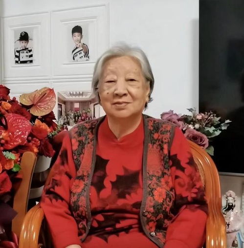 叶柯参加黄晓明家宴,晒同款盘子披露细节,疑获父母认可好事将近
