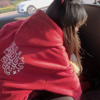 风景人物头像40岁女云霄