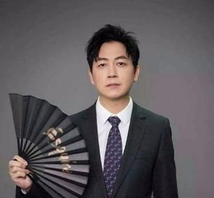 40岁的董洁为什么不敢再婚看看前夫潘粤明的采访,终于知道原因
