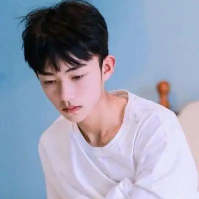 男生暗恋你的3大表现,只要占一个,就可以表白了