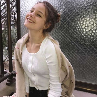 欧美放荡不羁女头像经典欧美女生头像唯美气质