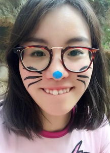 洪荒少女大秀表情包傅园慧游乐园吮指舔棉花糖超可爱