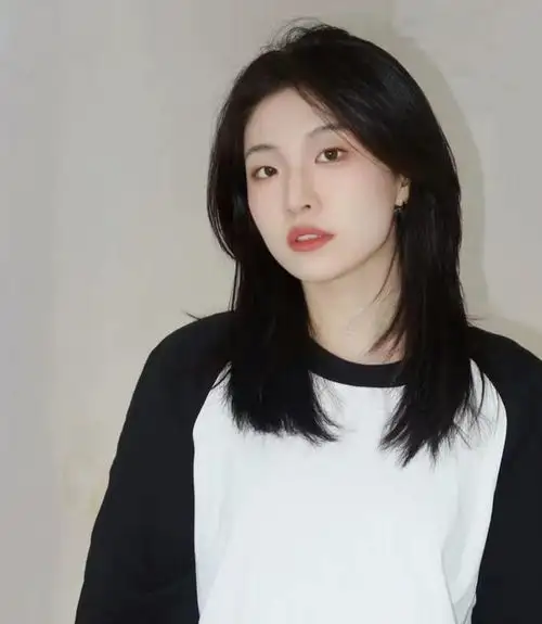 40岁女人适合什么发型这8款新发型显年轻气质,显脸小还洋气
