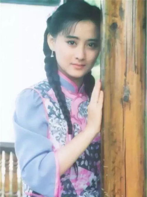 37岁嫁富豪的女星,是琼瑶女郎,现44岁没孩子却生活精彩