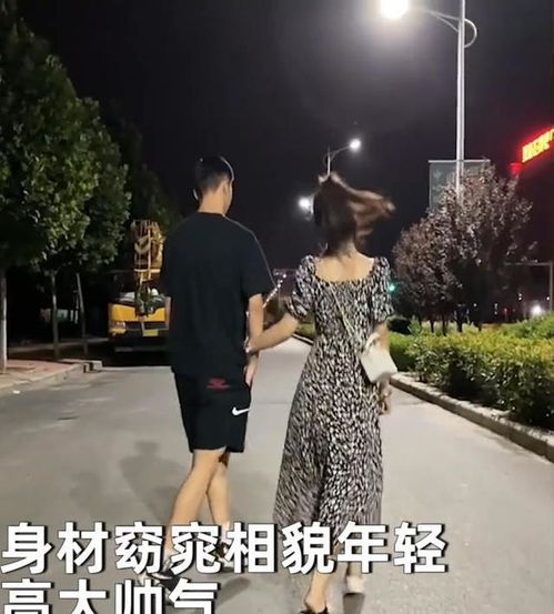 河南一母子被误会成情侣,40岁妈妈看似妙龄少女跟儿子一样18岁