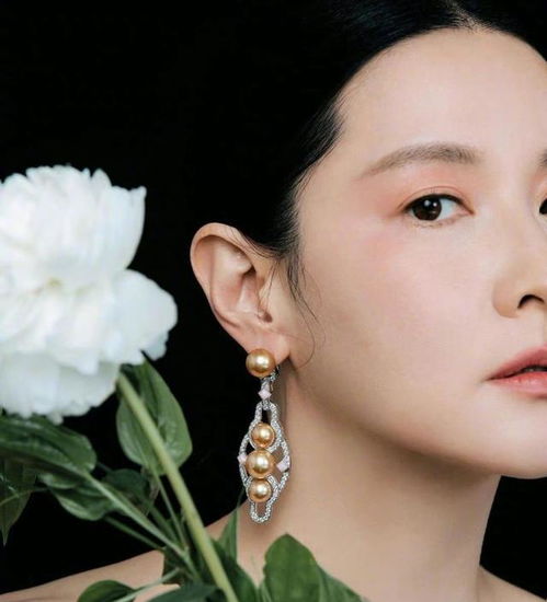 大长今李爱英拍摄杂志,淡妆仍旧迷人,怼脸近照很能打