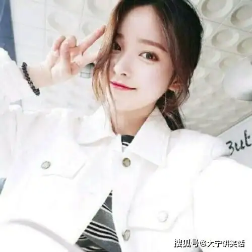 搞笑gif怪不得用绳子把你拴着,原来你老是攻击别人
