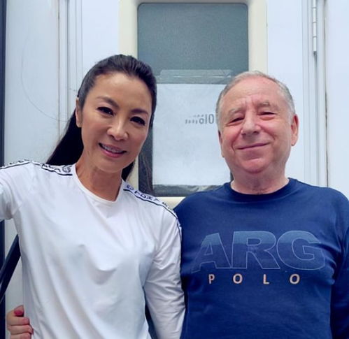 走进功夫女星杨紫琼的家,与富豪男友相恋多年,生活中也很浪漫