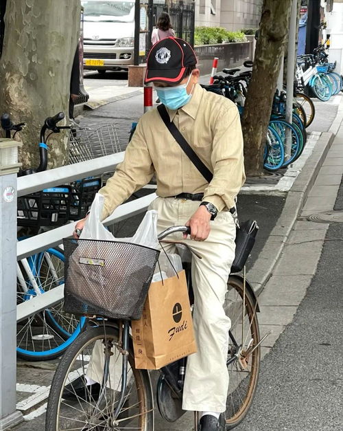 夏日炎炎,老年人如何穿好看瞧上海街头的老年穿搭,太精致