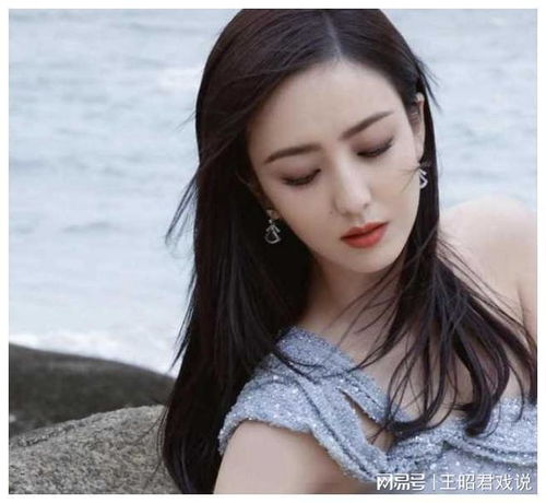 善恶到头终有报,40岁离婚不分家的佟丽娅,已走上了另一条