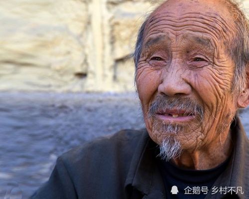 老人所缔造的社会不行了,手里的积蓄成了白纸,那么抛弃可以吗