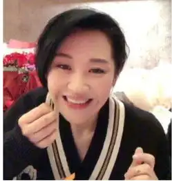 50岁不老女神许晴直播卸妆卸完之后网友傻眼了前后判若两人