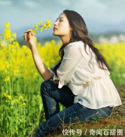 女子偶然捡到块漂亮石头,老者让其赶快扔掉,女子未听结果乐了