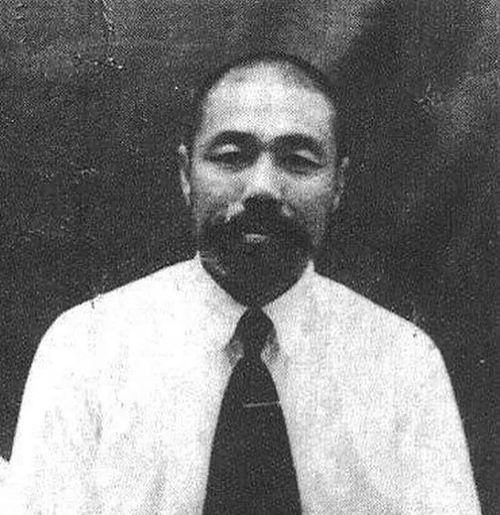 95年朝鲜受灾,重庆一老太捐赠100吨面粉,金正日这是我胡妈妈
