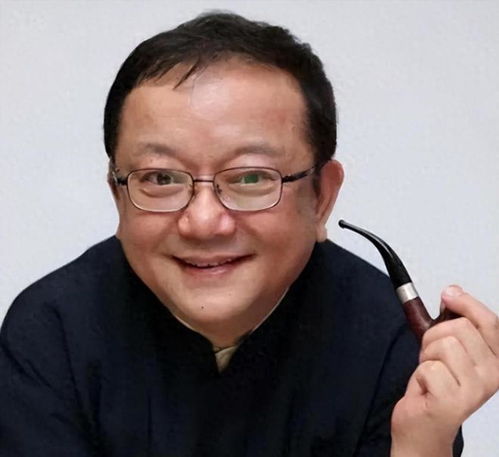 晚年有了儿子的王刚本以为可以安度晚年,但现在的情况却让人感叹