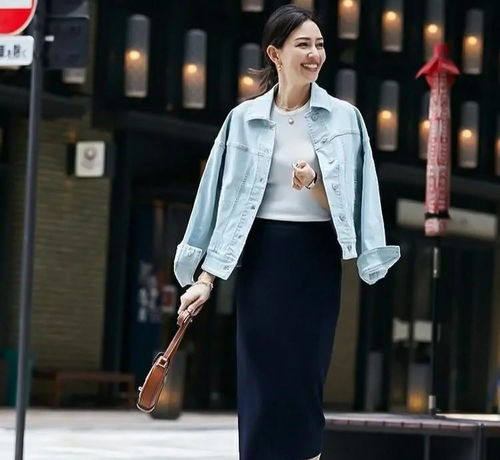 微信头像中年人简约气质主妇