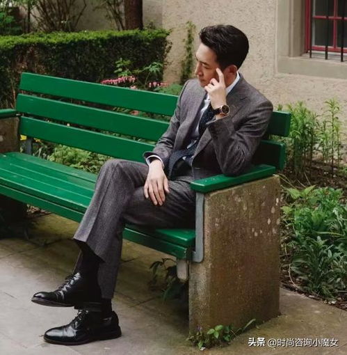 真正高级的男人,不管穿衬衫还是西装,都不会搭束腿裤,拉低气质
