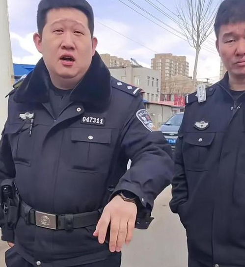 这个警察火了黑龙江货车司机多拉5吨货,货主拒付,民警怒怼