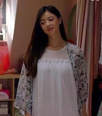 818晚会钱枫胖过海涛,姐姐们又美又飒,男女明星为何差这么多
