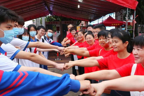你只管认真答题,有些声音不必在意