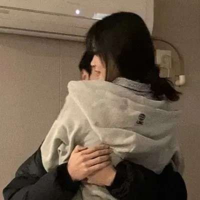 情侣头像月亮不会奔向你而我情侣头像我要个性网